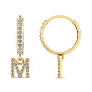 Brinco Argola Cravejada com Letra M Ouro 18k